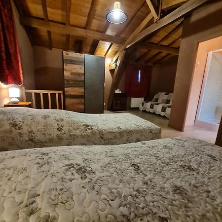 Domaine Du Cardou Hotel Puy-lʼÉvêque Buitenkant foto
