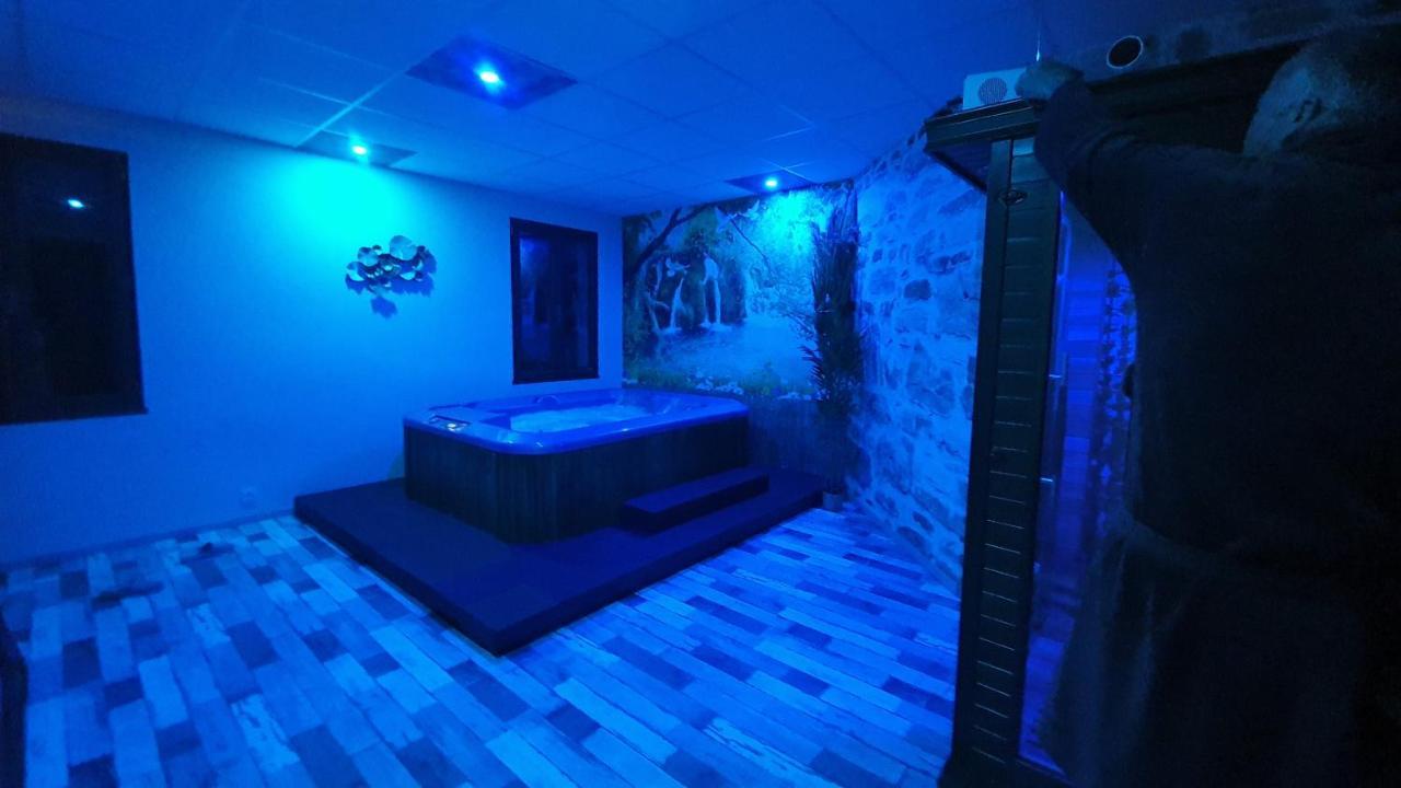 Domaine Du Cardou Hotel Puy-lʼÉvêque Buitenkant foto