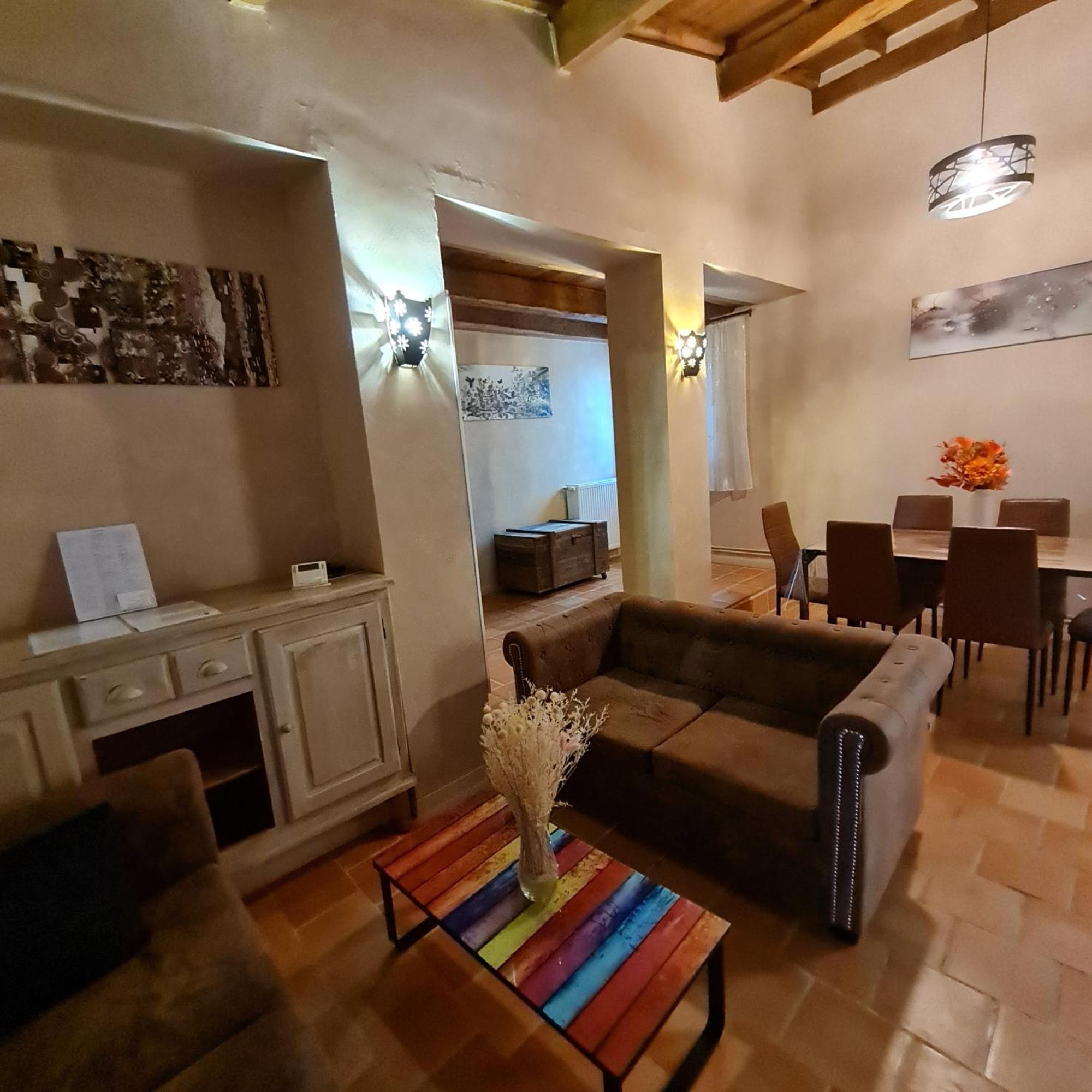 Domaine Du Cardou Hotel Puy-lʼÉvêque Buitenkant foto