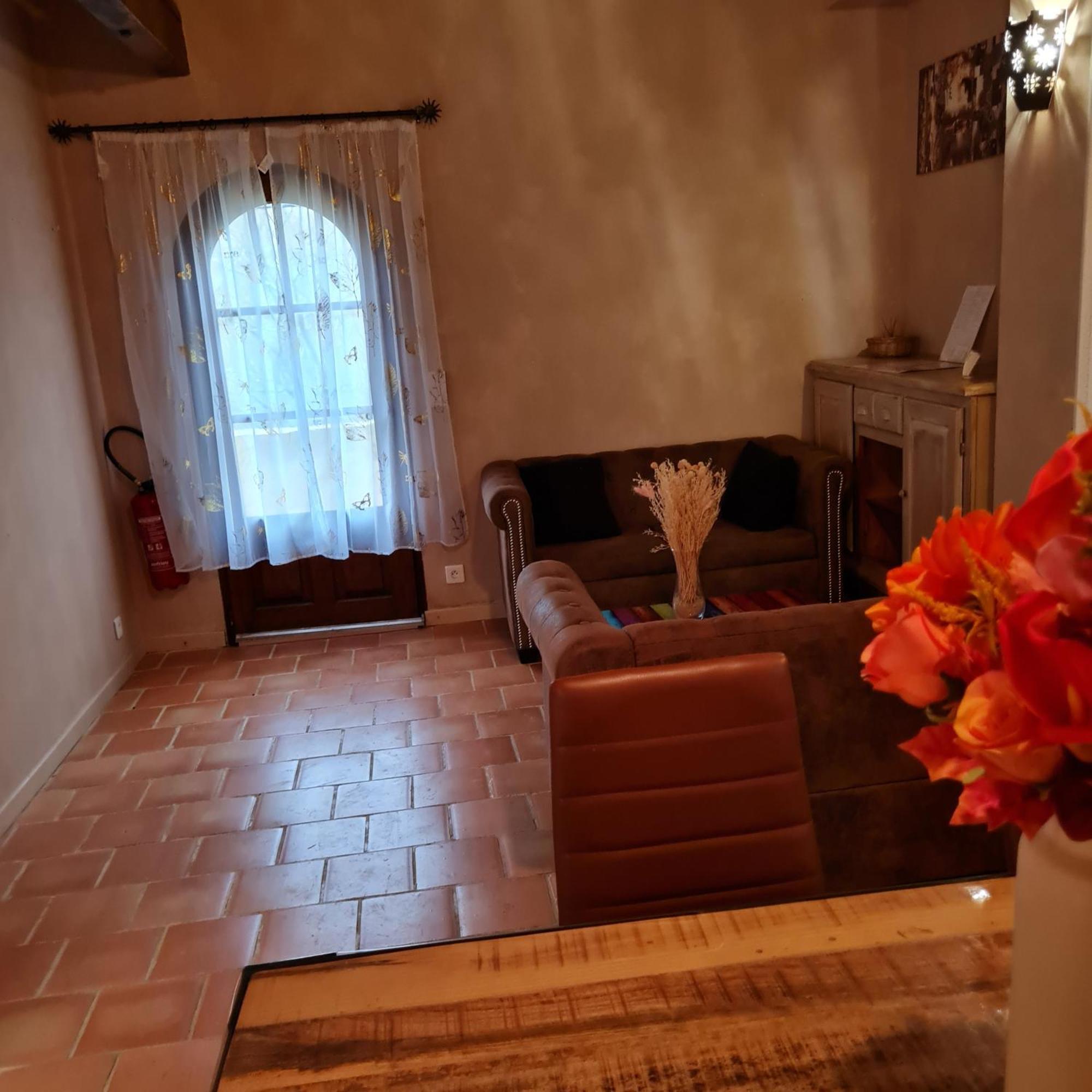 Domaine Du Cardou Hotel Puy-lʼÉvêque Buitenkant foto